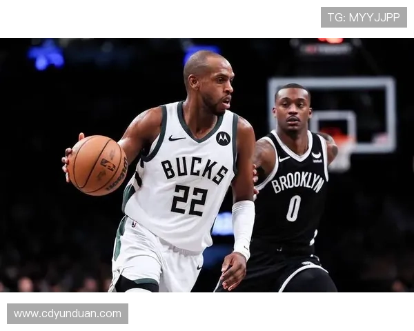 米德尔顿谈字母在篮下表现期待制造进攻犯规的精彩瞬间