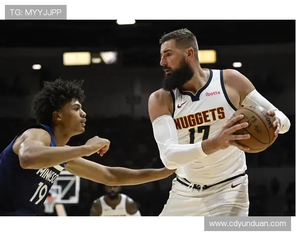 芬奇称贝兰热逐渐适应节奏战术与身体对抗发展势头良好