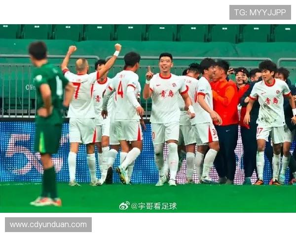 中超第30轮精彩回顾法比奥大四喜荣膺金靴称号